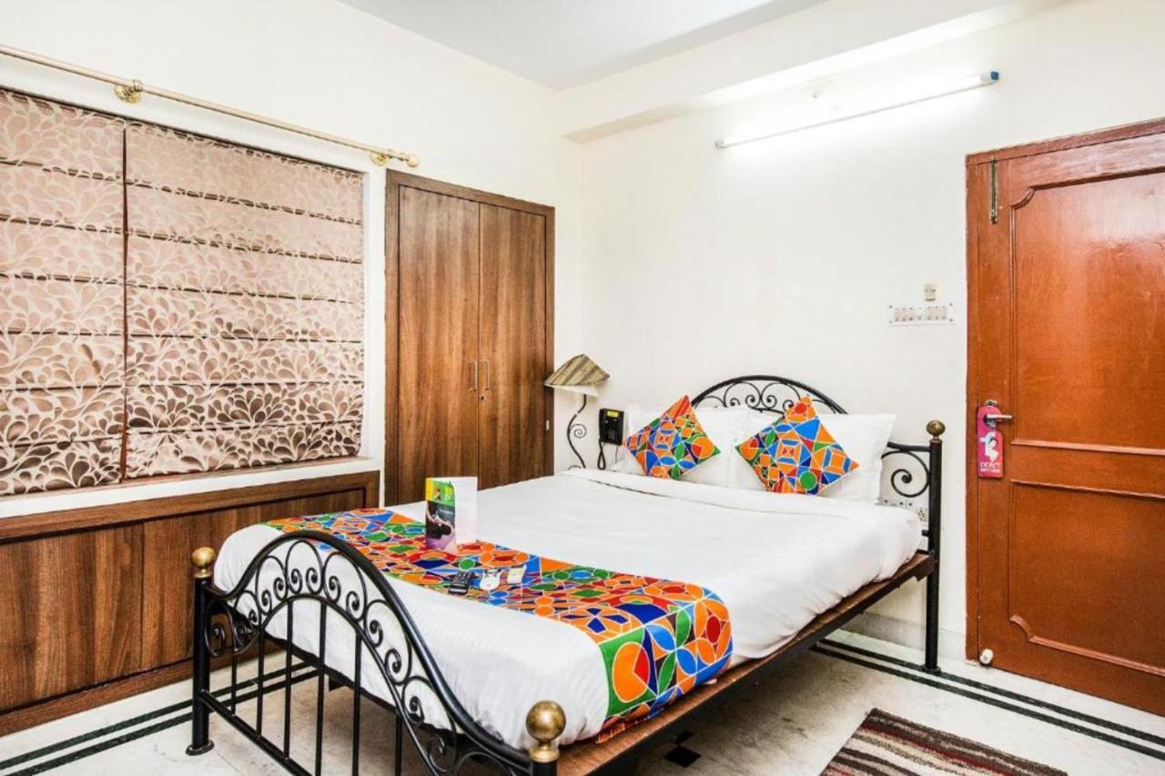 Hotel Ullash Residency Salt Lake Kolkata - Fully-Air-Conditioned-Hotel Spacious-Room With-Parking-Facility Солт-Лейк-Сити Экстерьер фото